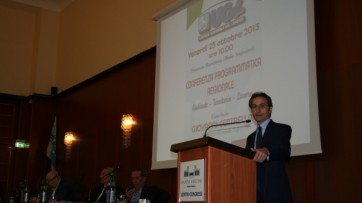 Caldoro: “Sul tema del lavoro la Campania è la prima regione in Italia”