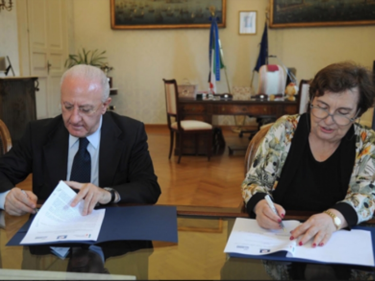 Firmato in Prefettura a Napoli il Protocollo d'intesa "Terra dei fuochi"