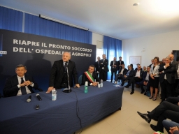 Il presidente De Luca all'inaugurazione del Pronto Soccorso dell'Ospedale di Agropoli