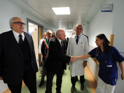 Sanità, nuovo reparto di Oncologia a Caserta. E a Marcianise ospedale intitolato ad Anastasia Guerriero
