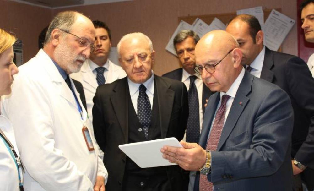 Il Presidente De Luca in visita al Pineta Grande Hospital di Castel Volturno	