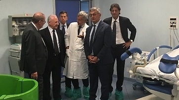 Sanità, il presidente De Luca in visita al nuovo Pronto Soccorso Ostetrico "Sun"