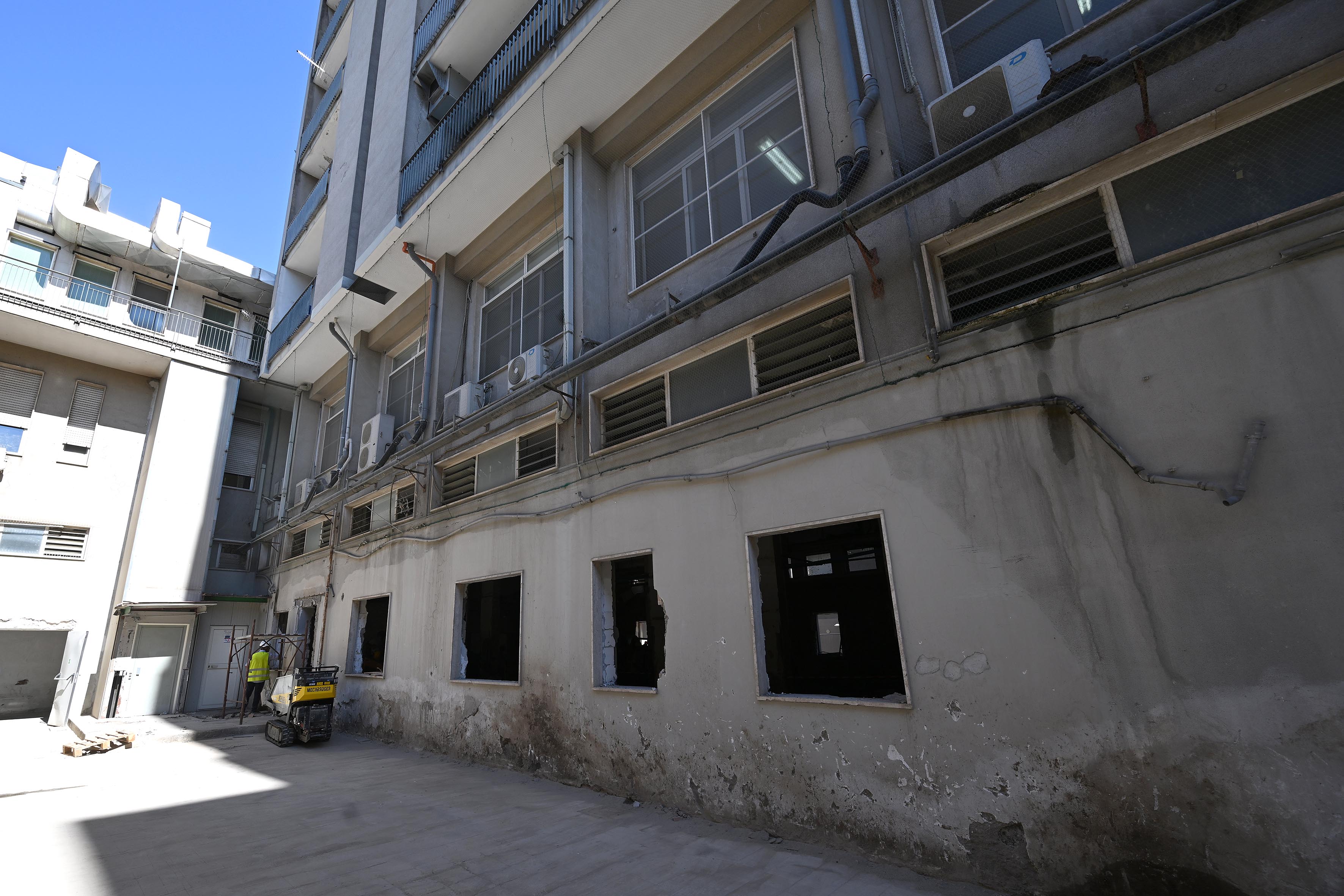 de_luca-cantiere_ospedale_nocera