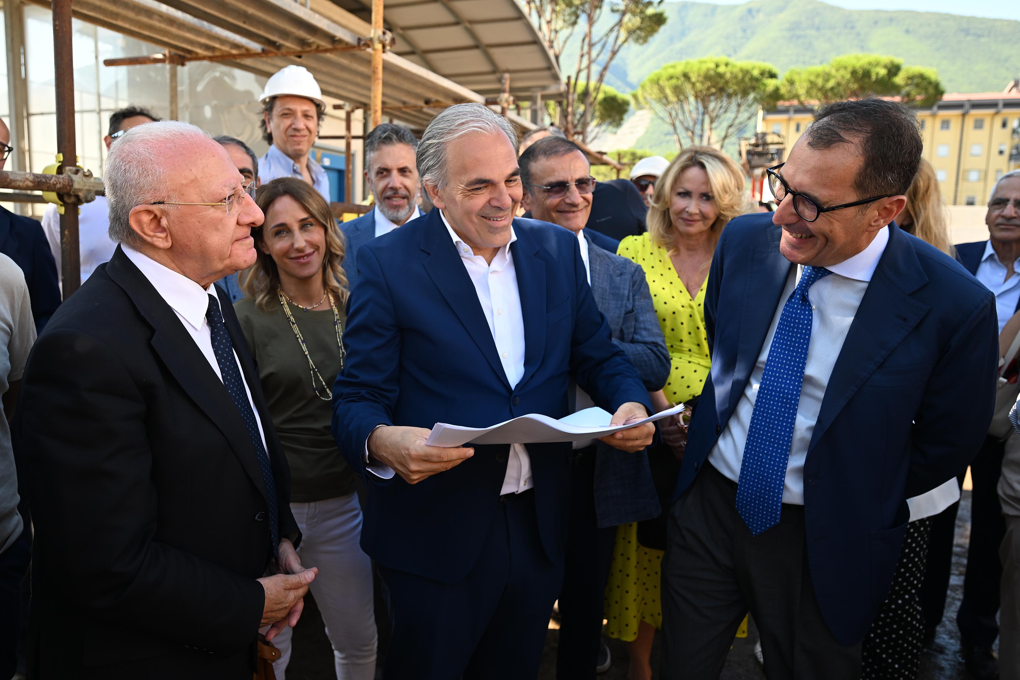 de_luca-cantiere_ospedale_nocera