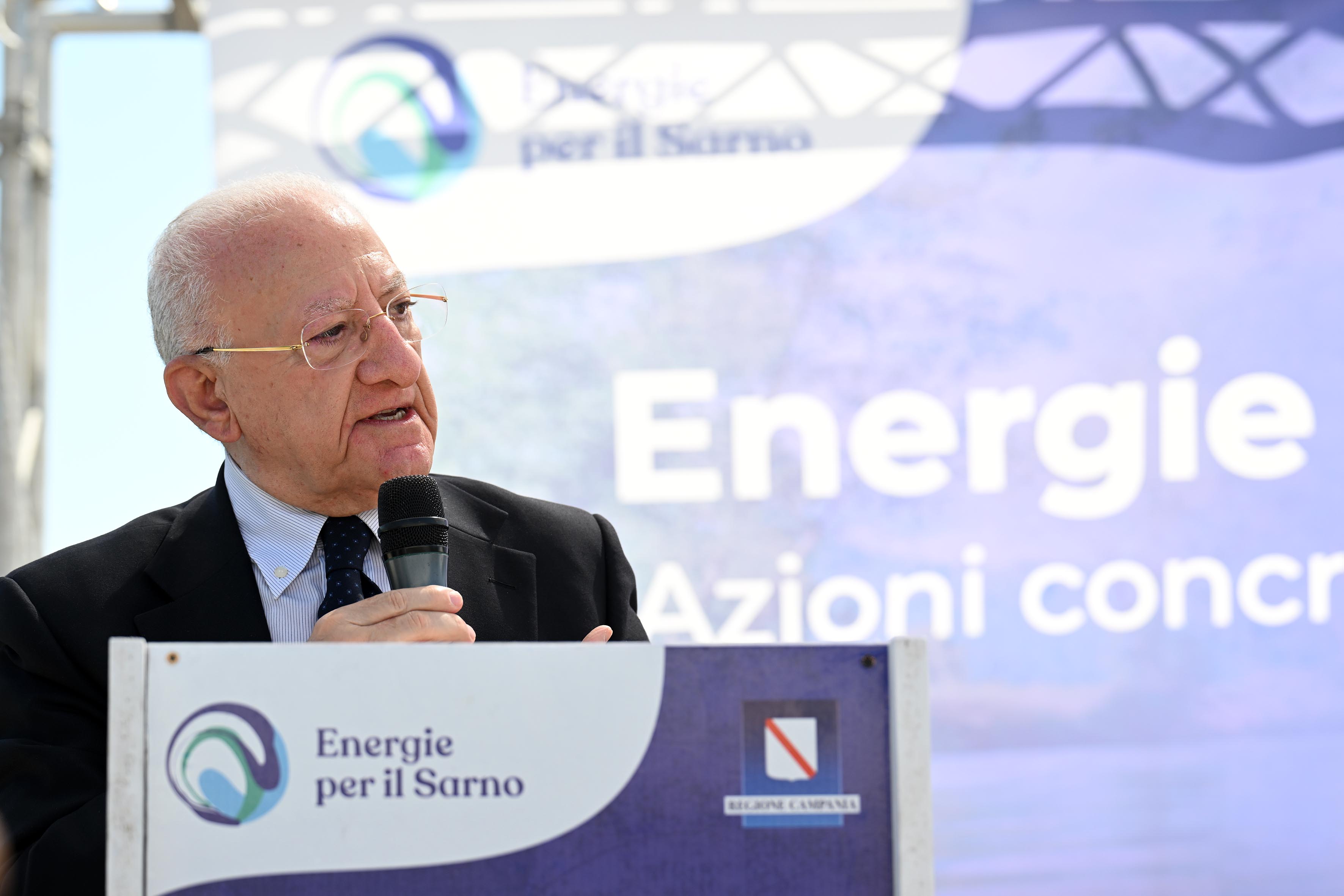 De Luca alla presentazione delle opere di completamento dell'impianto fognario di scafati