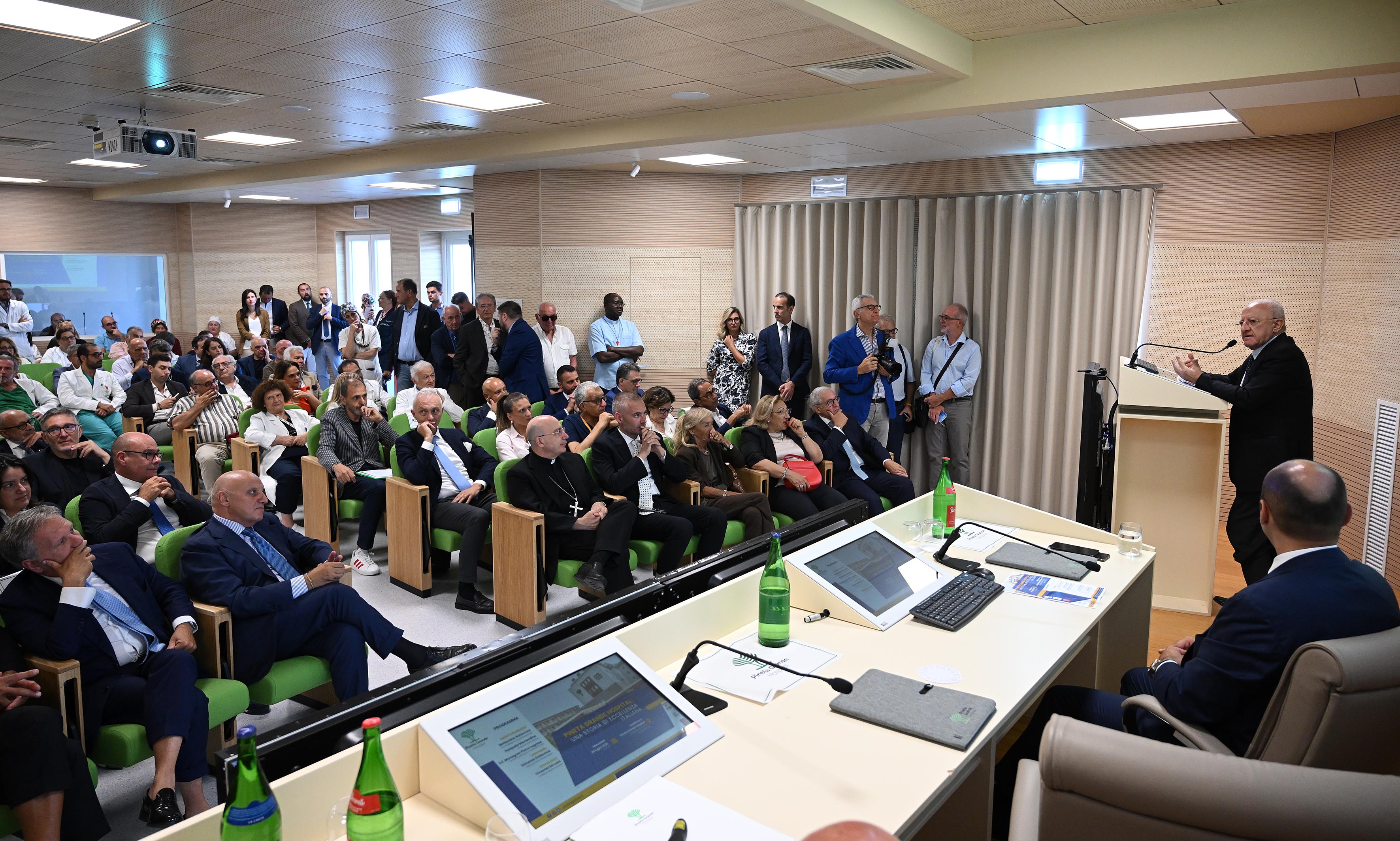 Iniziativa pubblica al Pineta Grande Hospital