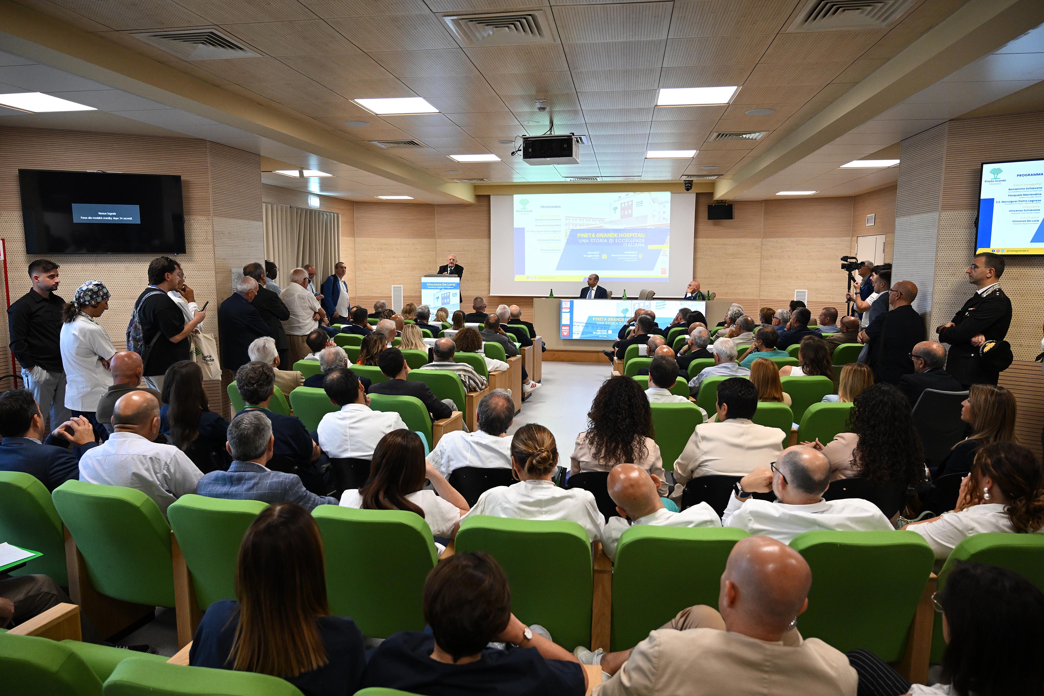 Iniziativa pubblica al Pineta Grande Hospital