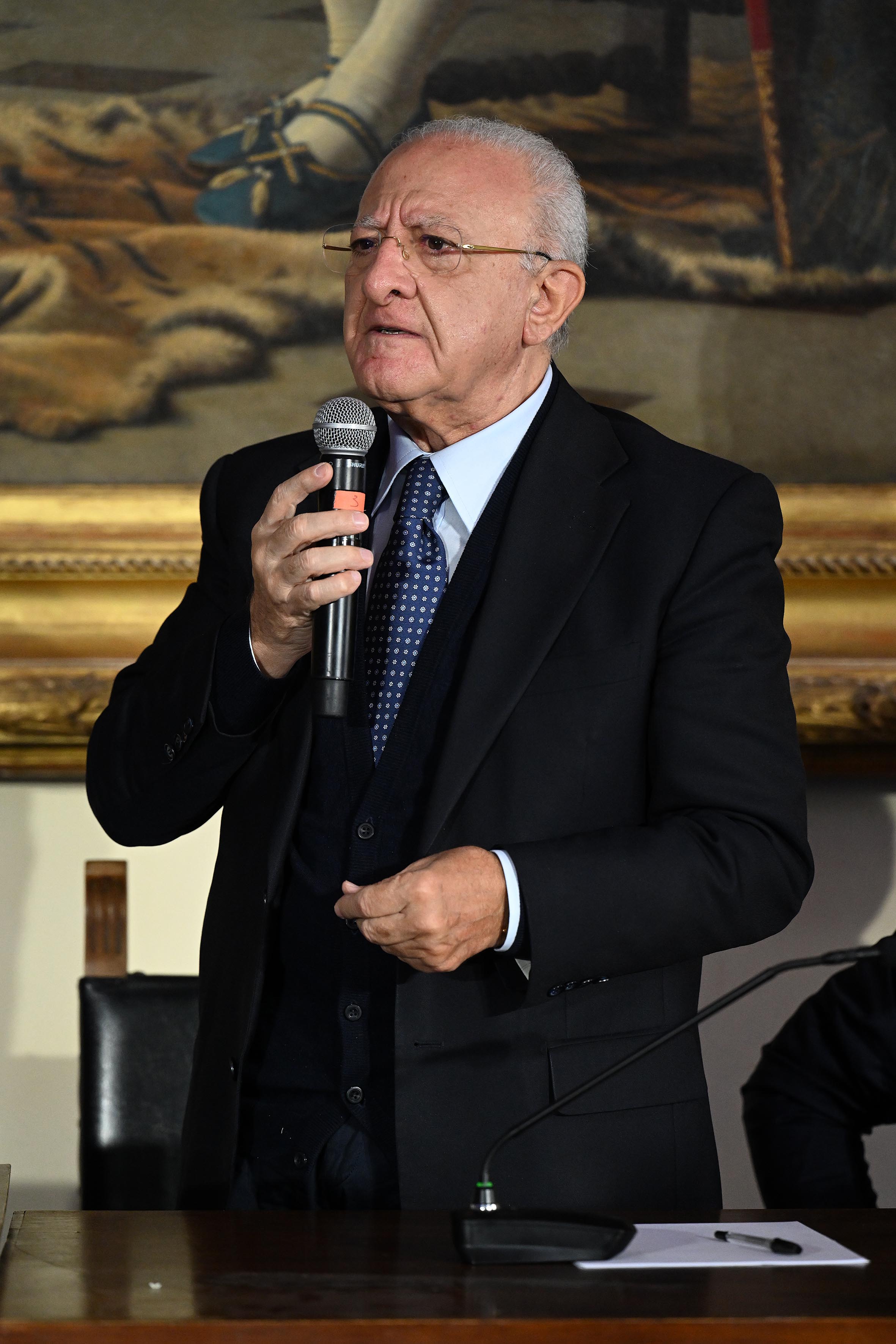 de_luca-ospedale_sessa_aurunca-