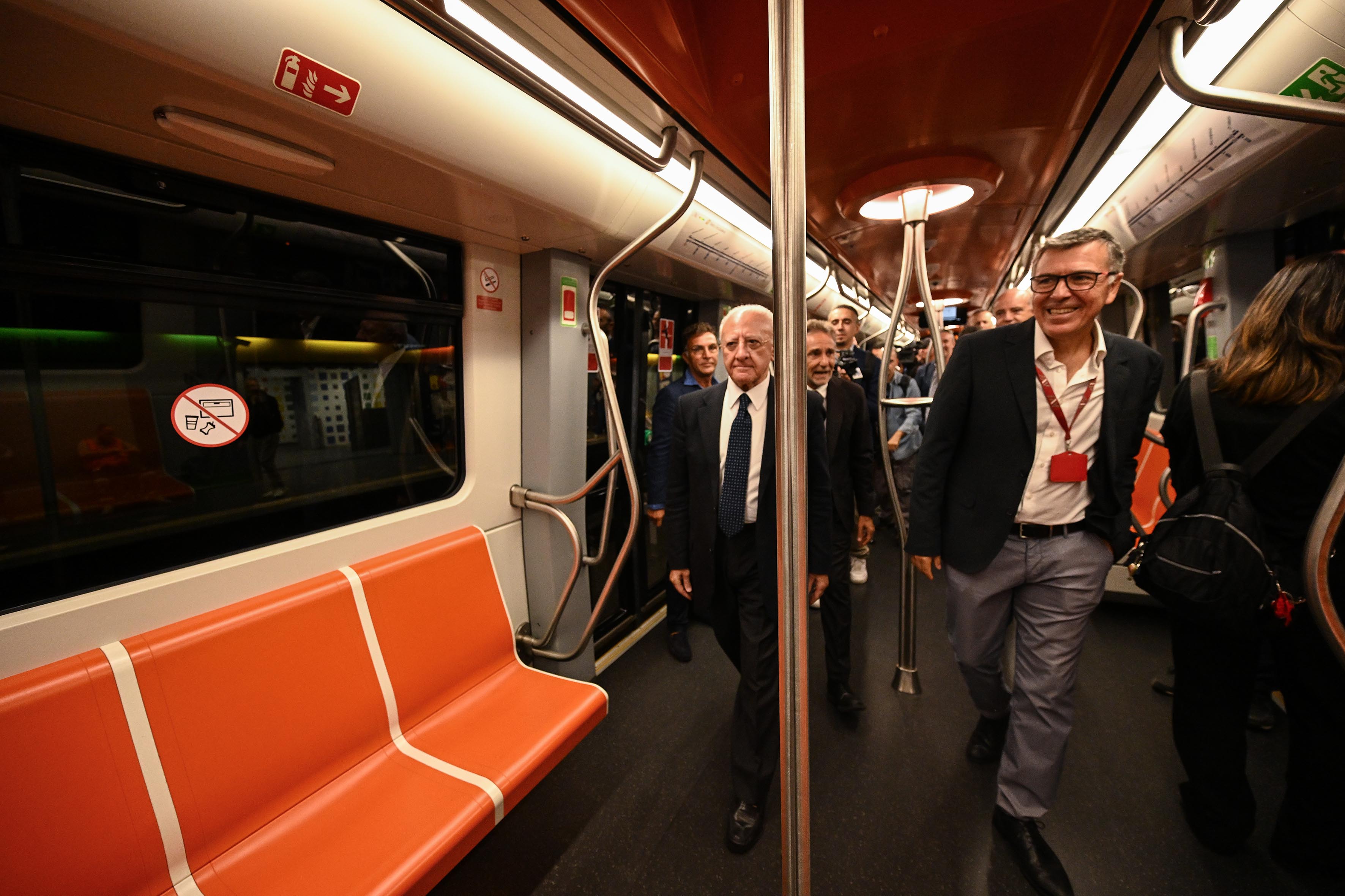 Presentazione del nuovo treno per la tratta Eav Aversa-Piscinola Scampia