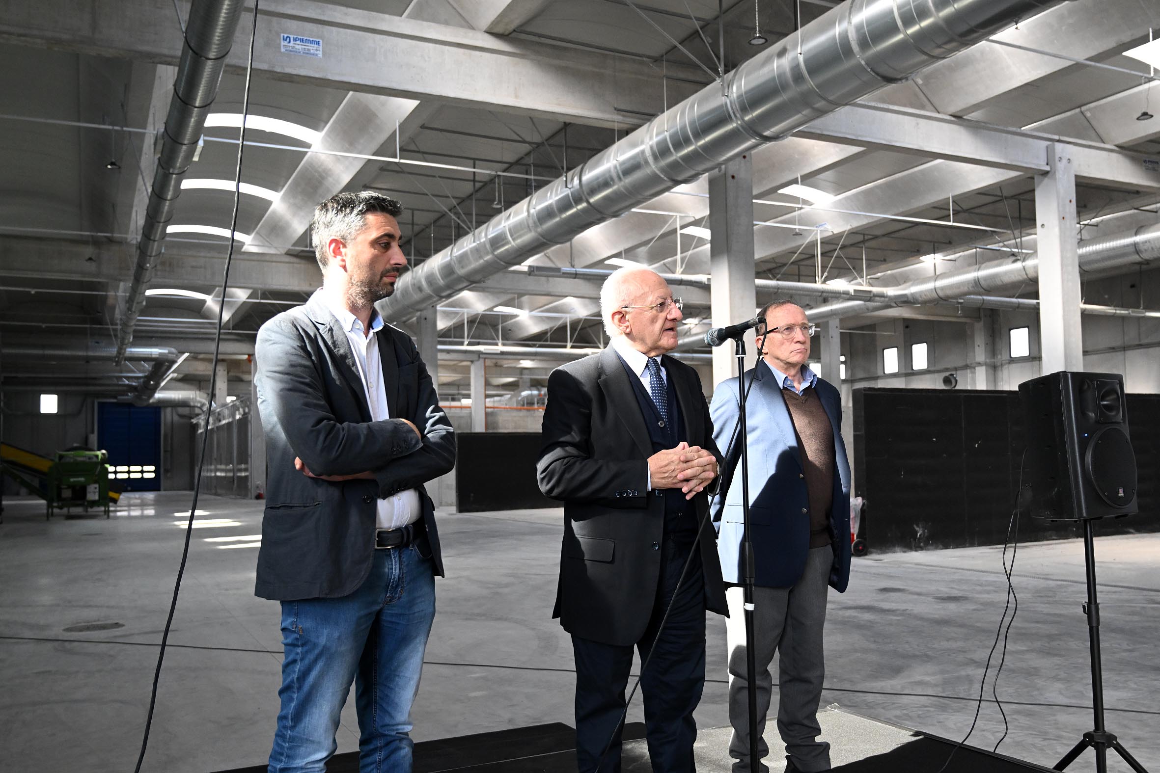 de_luca-impianto_compostaggio_marigliano