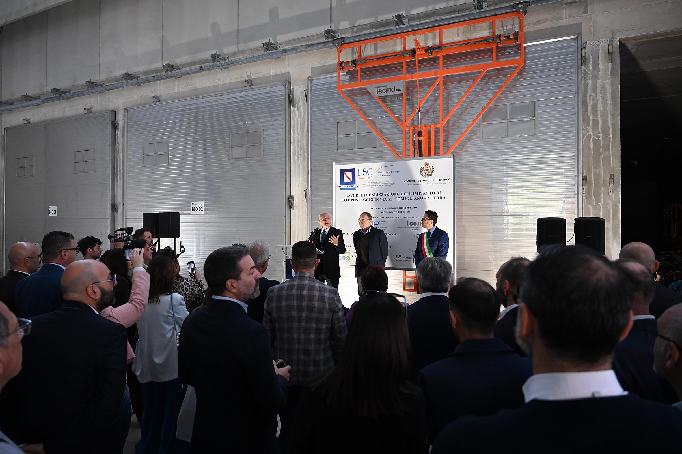 de_luca-impianto_compostaggio_pomigliano