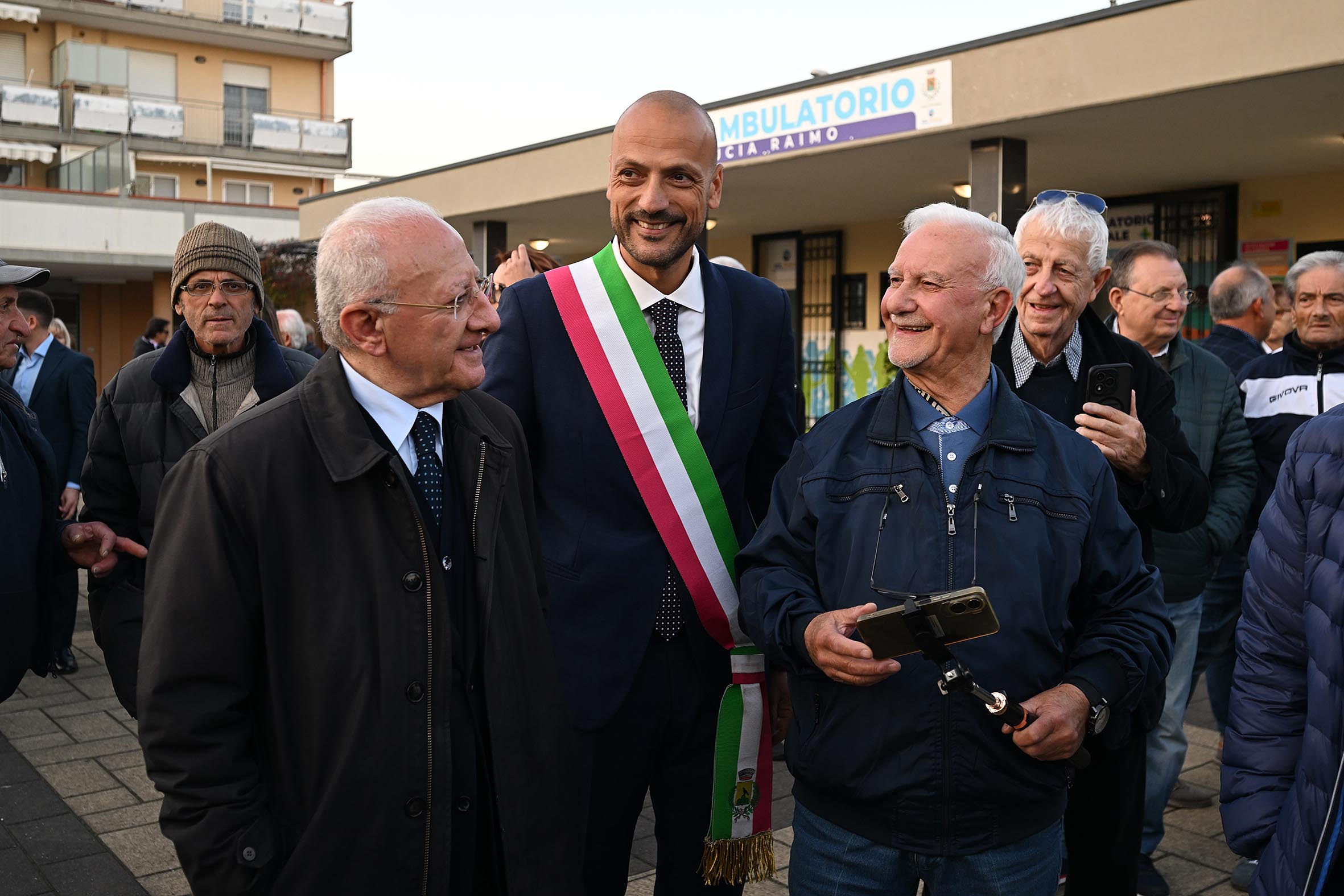 de_luca-poliambulatorio_montecorvino_pugliano