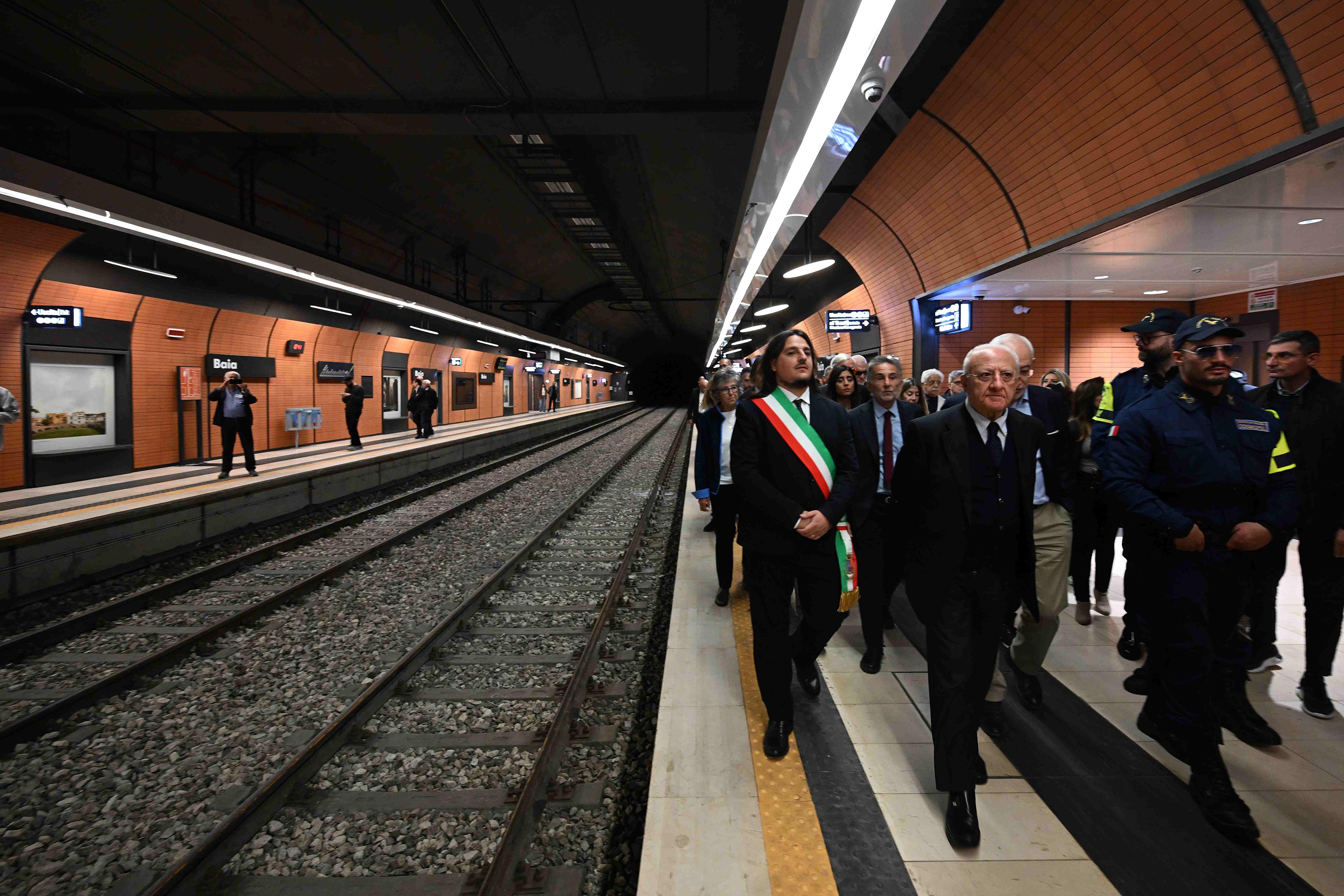Inaugurazione della nuova stazione di Baia