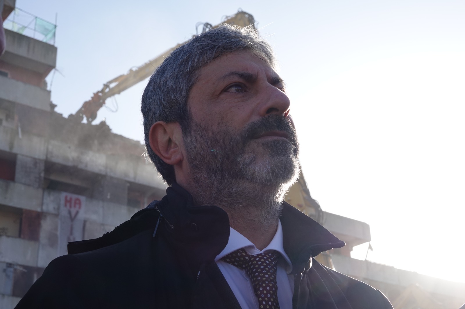 fico all'abbattimento della vela rossa di Scampia